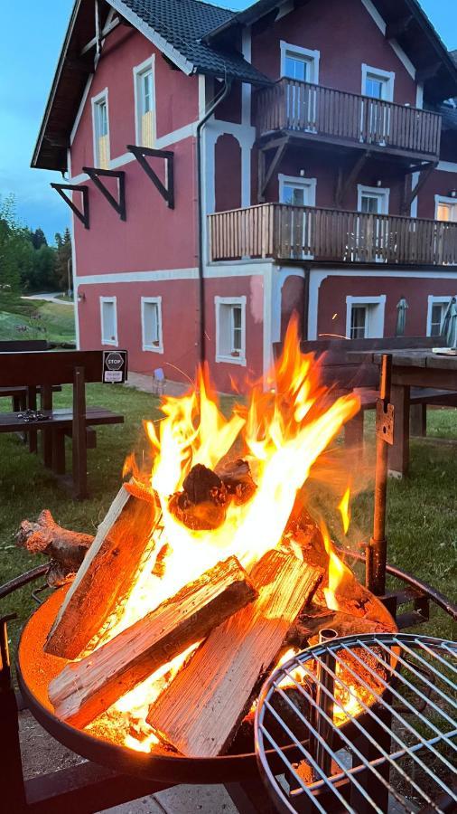 Hotel Barborka Přední Výtoň Eksteriør bilde
